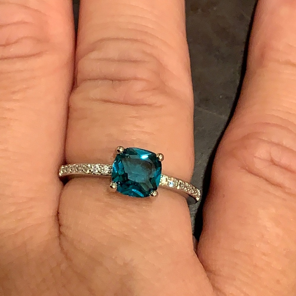 New! Sterling Silver/Blue Square Stone Ring Size 8